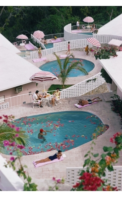 Slim Aarons, Pool at Las Brisas, 1968