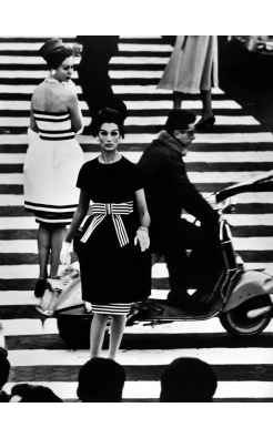 William Klein, Antonia + Simone + Barber Shop, New York (Vogue), 1961 