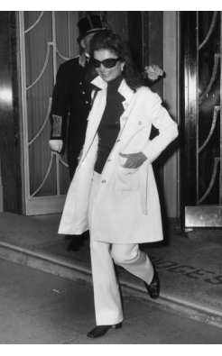 Ron Galella, Jackie Kennedy, Stepping Out