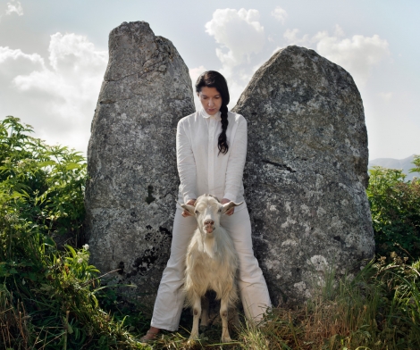 Marina Abramovic, Holding the Goat, 2010