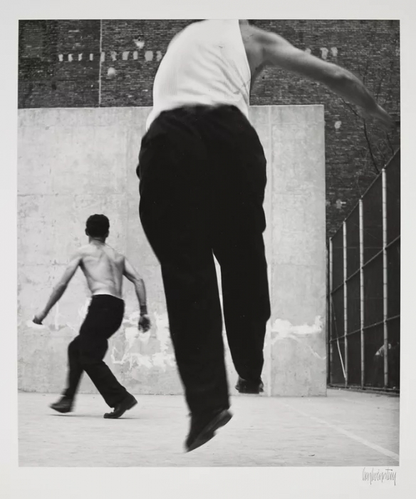 Leon Levinstein, Handball Players, 1969