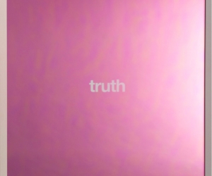 Chris Levine, Reflection Series (Truth), 2015
